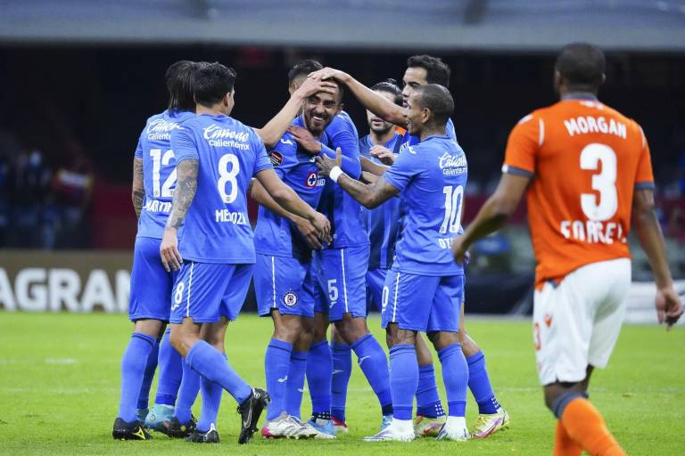 Cruz Azul supera 3-1 a Forge y avanza a cuartos de final de la Concachampions
