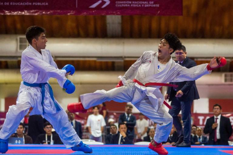 Doce sinaloenses a Panamericano de Karate en Santiago de Chile