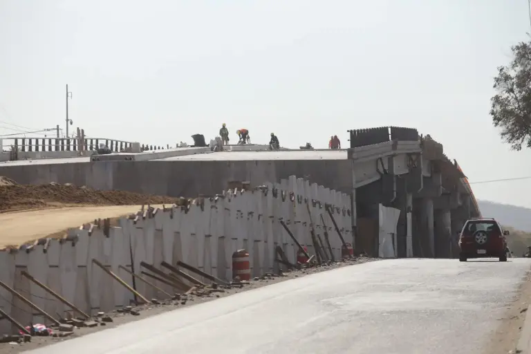 Se contempla inaugurar puente vehicular entre Colosio y Múnich a mediados de abril: Alcaldesa