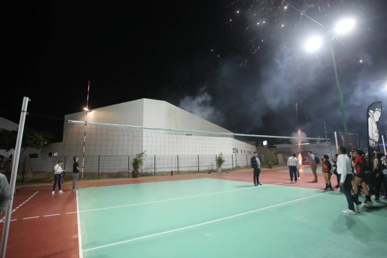 Embellecen al voleibol mazatleco con nuevas instalaciones en la Sahop