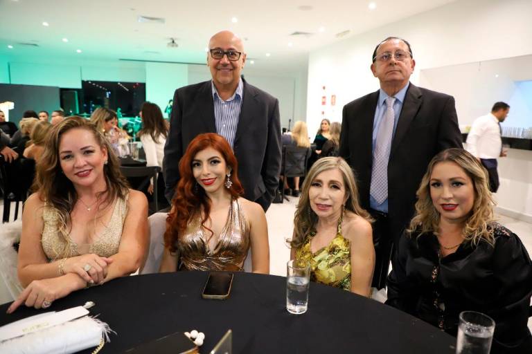 Integrantes de AMPI protagonizan reunión decembrina