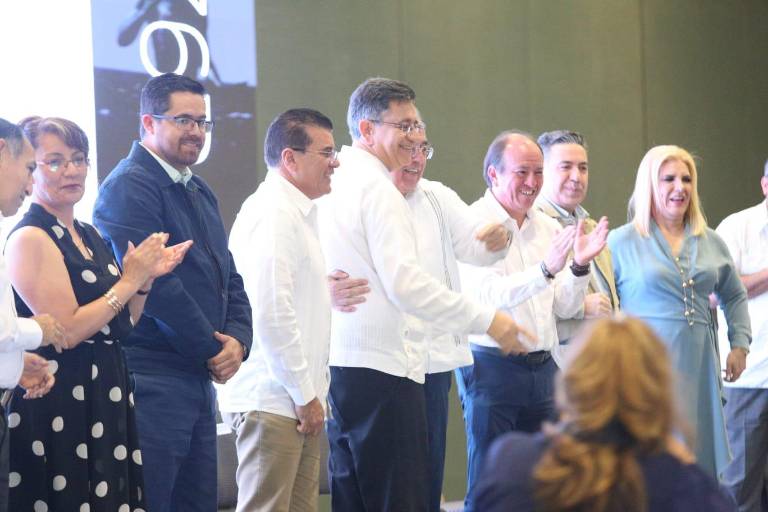 Inaugura Gobernador 76 Reunión Anual de Salud Pública ‘Doctor Raymundo Intriago Morales’