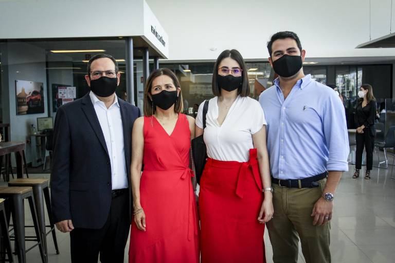 Dedica apertura de Nissan Congreso a don Jorge Del Rincón