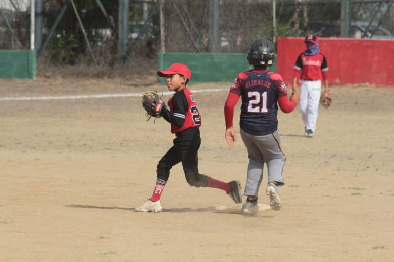 Se viven grandes duelos en la segunda jornada del Torneo Distrital de Beisbol Infantil y Juvenil