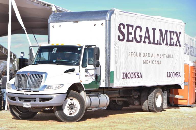 Ahora es por garrafones de agua: El País revela otro desfalco millonario en Segalmex