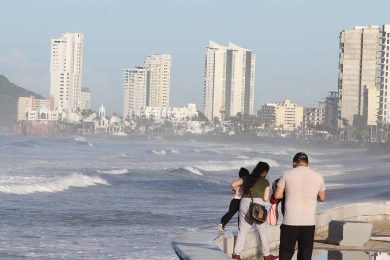 Tras paso de ‘Pamela’, Mazatlán amanece menos caluroso este jueves