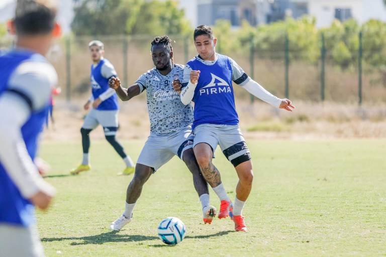 Urgido de triunfos, Mazatlán recibe a Pumas en el Kraken