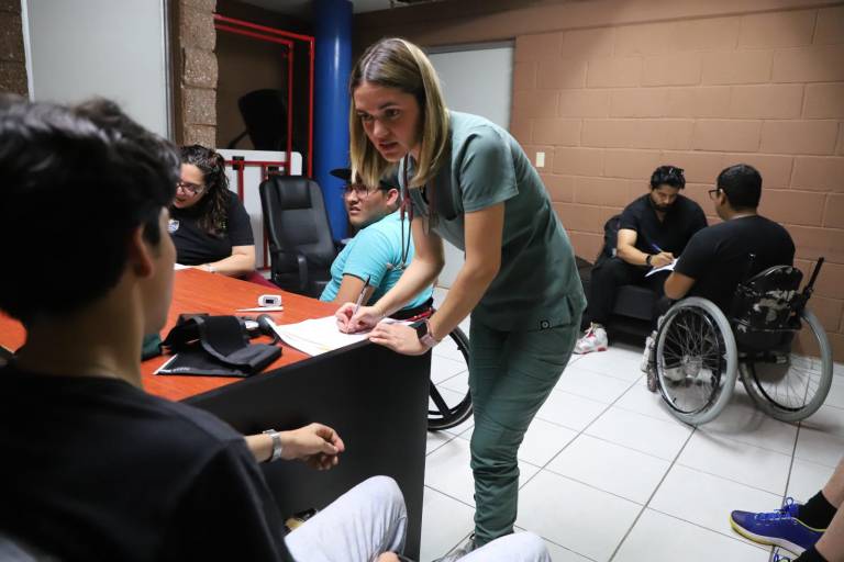 Realiza Isde chequeo médico a atletas de Paranacionales 2024