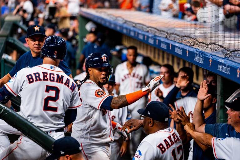 Con hitos de Altuve, Abreu y Maldonado, Astros vence a Nacionales