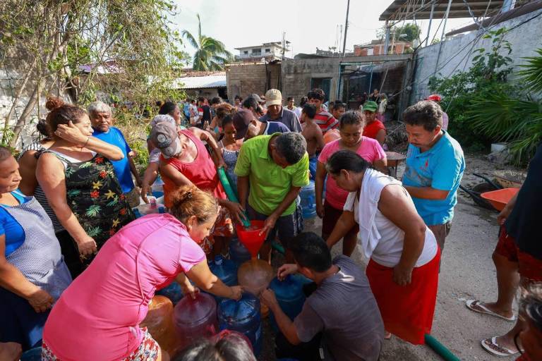 Gobernadora de Guerrero baja a 45 cifra de personas muertas tras paso de ‘Otis’