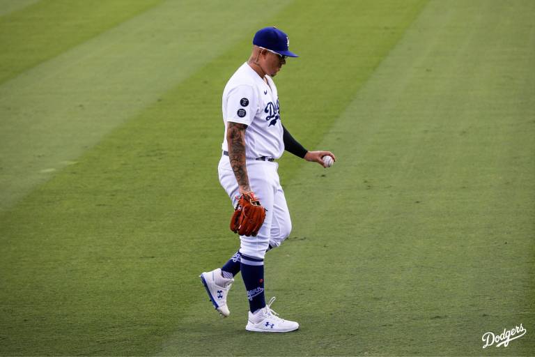 Julio Urías es maltratado con tres jonrones y 5 carreras en el J4 entre Dodgers y Bravos