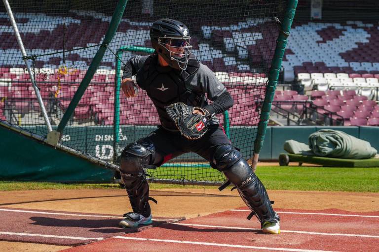 Muestra Hansen López su compromiso con Tomateros