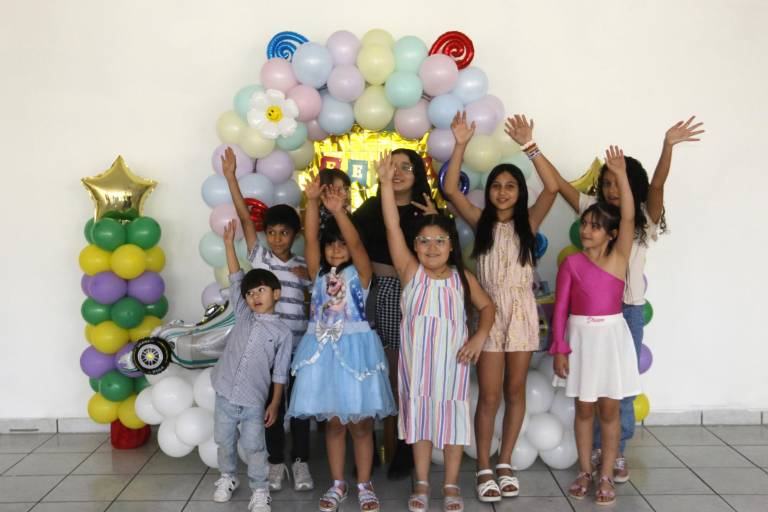 Festeja Grupo Noroeste a hijos de colaboradores en el Día del Niño
