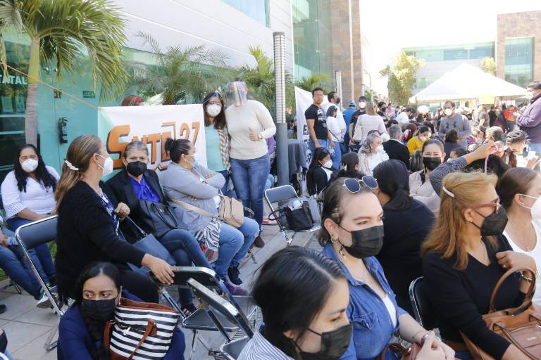 ¿Por qué suspende clases el SNTE 27 en Sinaloa? Estas son las dos versiones