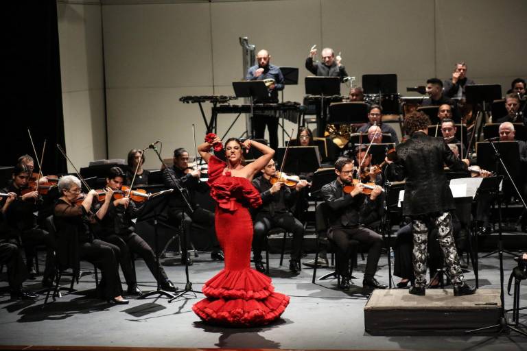 Recrean con música la magia de Sevilla
