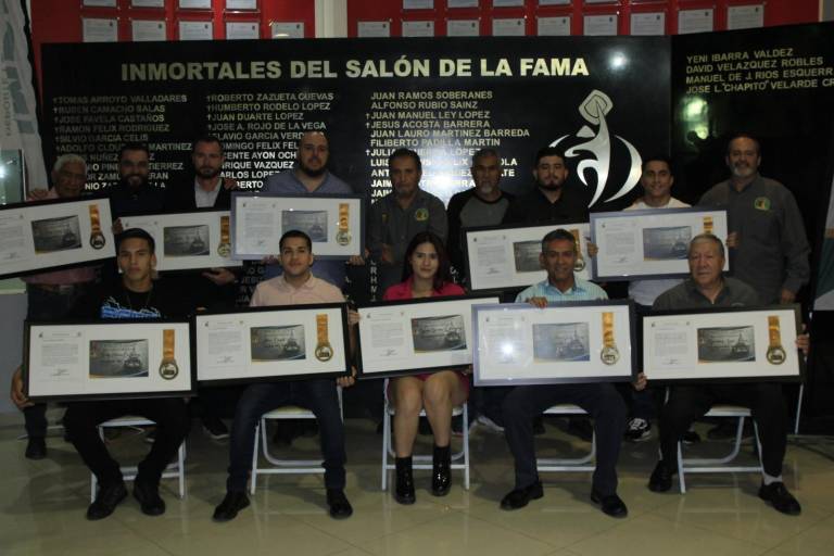 ‘El Chacal’ González y Glenda Guerrero son los Peleadores del Año 2023 en Culiacán