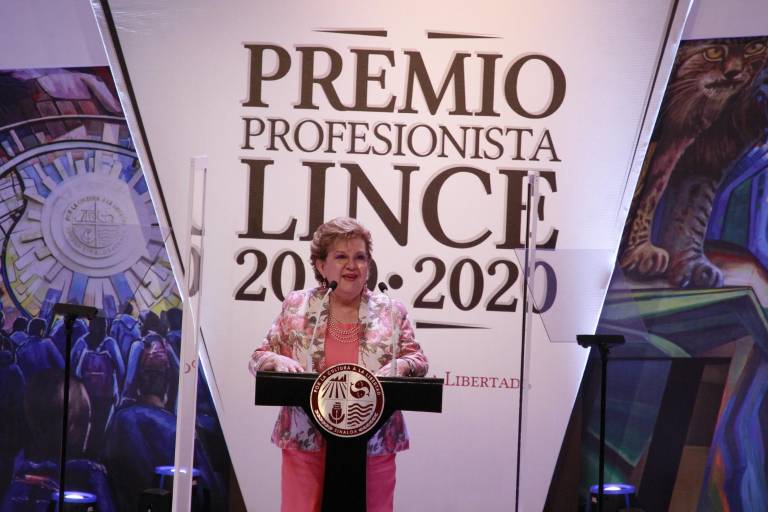 Otorga la UAdeO premios Profesionista Lince del Año 2019-2020