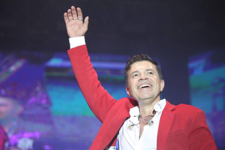 Dan el Grito con la música de Jorge Medina