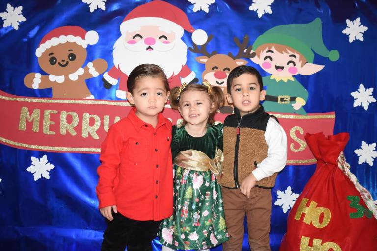 Ríen, cantan y bailan alumnos del Instituto Senda en su posada