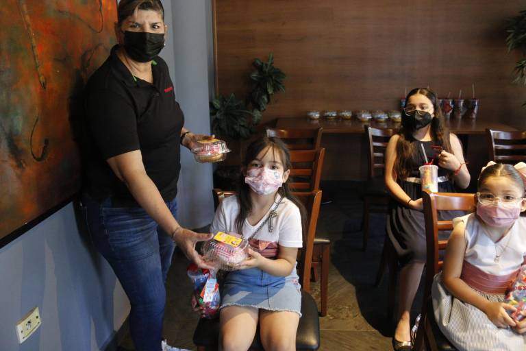 Noroeste festeja a los niños con función de cine