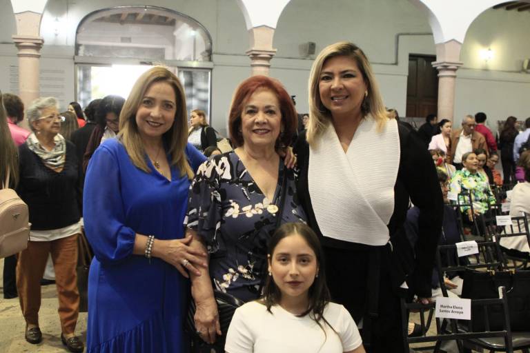 Reconocen a 46 mujeres sinaloenses por su contribución y legado a la sociedad