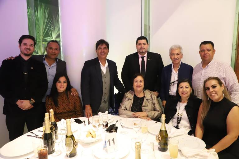 Arquitectos mazatlecos protagonizan cena de fin de año