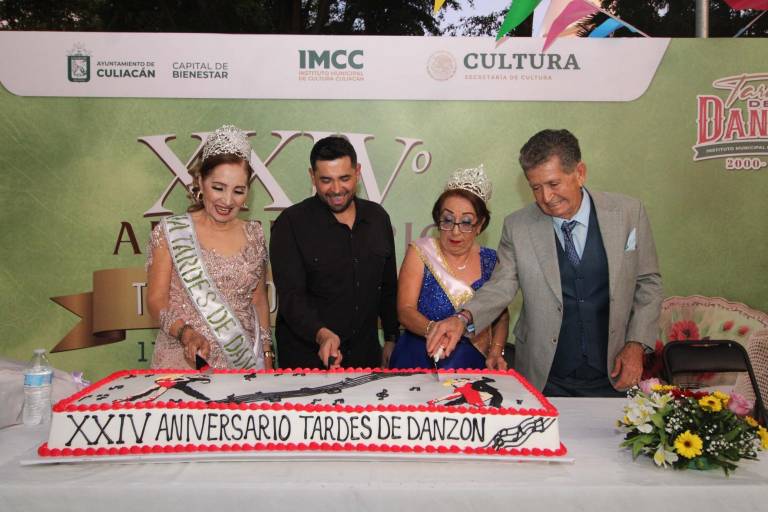Celebran 24 años de las ‘Tardes de Danzón’