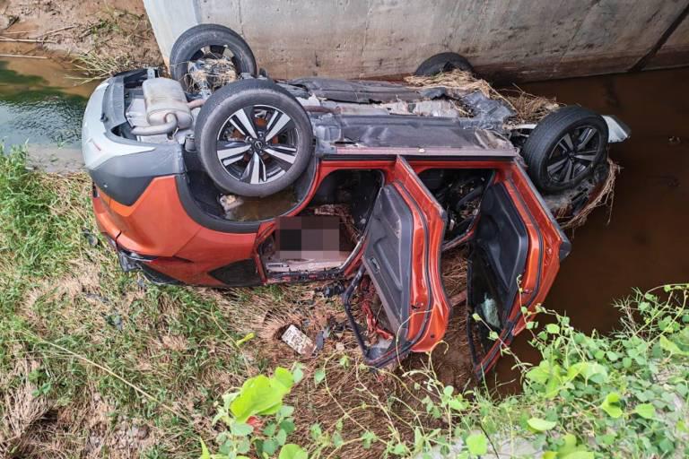 Sin huellas de violencia en hallazgo de cuerpos en camioneta por la Mazatlán-Culiacán: Gobernador