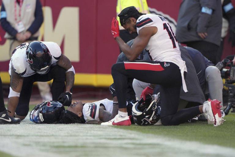 Tank Dell, de los Texans, fuera toda la temporada por grave lesión de rodilla