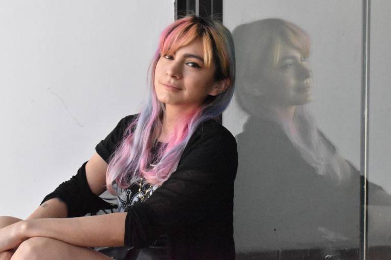 Emprender no es fácil, menos en pandemia, dice Lorely Flores, joyera artesanal en Culiacán