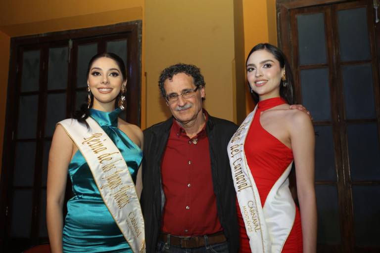 Convive Fabio Morábito, ganador del Premio Mazatlán de Literatura 2025, con mazatlecos