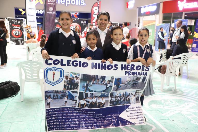 Apoyan mazatlecos al Tapatón 2023 de Casa Valentina