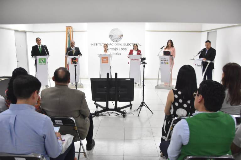 Continuar con la 4T o recuperar lo que Morena ha cancelado: el debate por el Senado en Sinaloa
