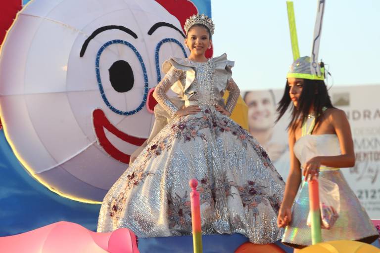 Despiden a Lanao en el segundo desfile de Carnaval
