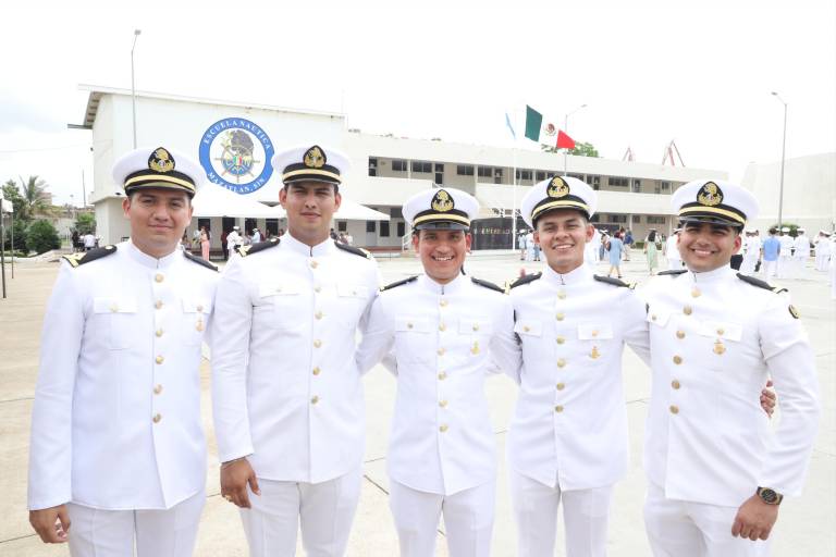 Culminan sus estudios de la Escuela Náutica Mercante de Mazatlán