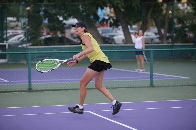 Debutan damas con garra en el Tenis Amstel Ultra