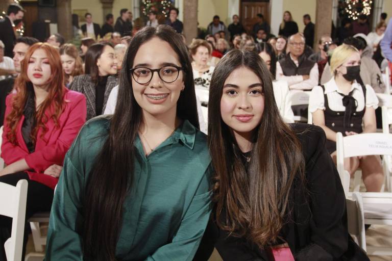 Reconoce la Escuela Libre de Derecho de Sinaloa a sus mejores estudiantes