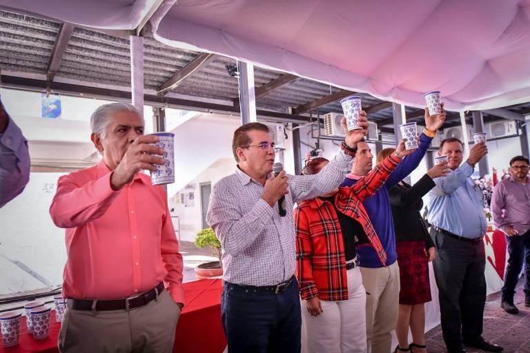 Alcalde invita a colaboradores a seguir trabajando por Mazatlán