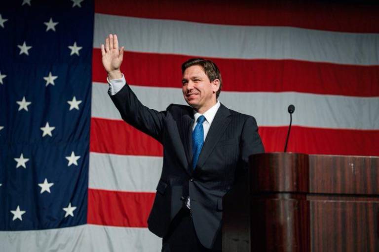 Ron DeSantis se registra como precandidato presidencial de EU para 2024