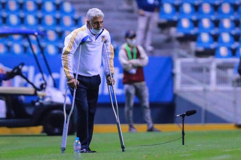 ‘Tuca’ toma las riendas de Tigres tras operación de cadera