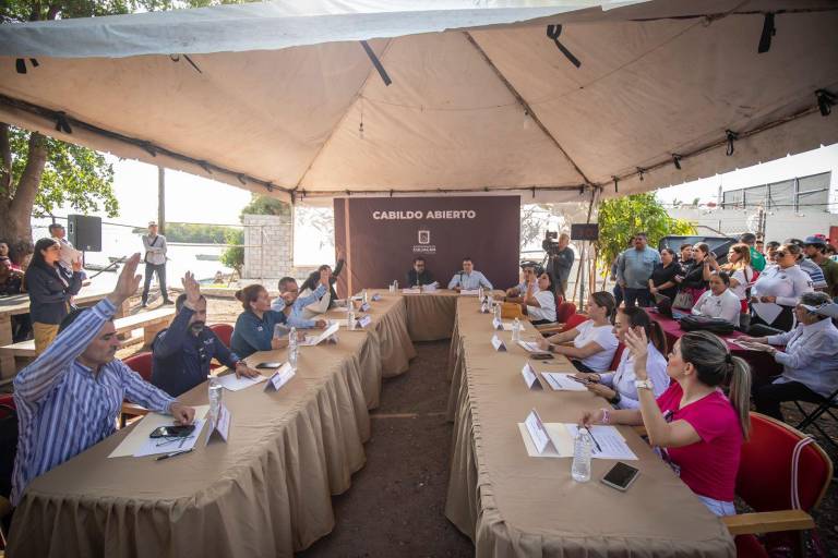 Realizan peticiones ciudadanos de La Cospita en Cabildo Abierto, en Culiacán