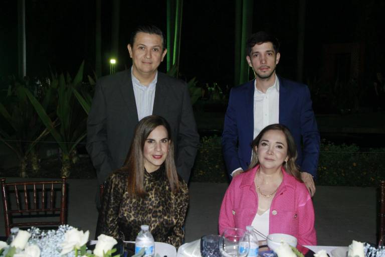 Celebra Colegio del Valle 30 años de su fundación en Culiacán