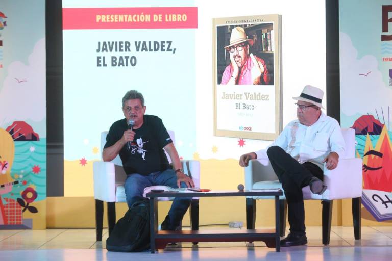 Recuerdan al periodista y amigo, en el libro ‘Javier Valdez, el bato’