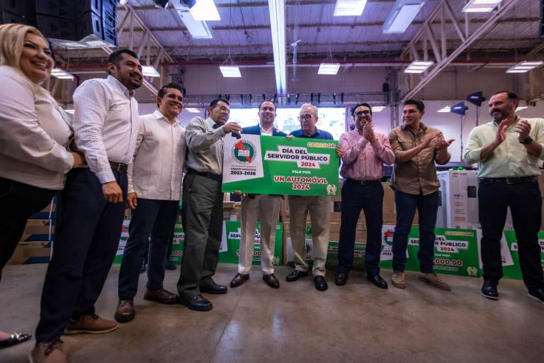 Celebran el Día del Servidor público