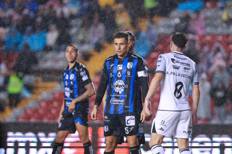 Querétaro y Necaxa salen con decepcionante empate