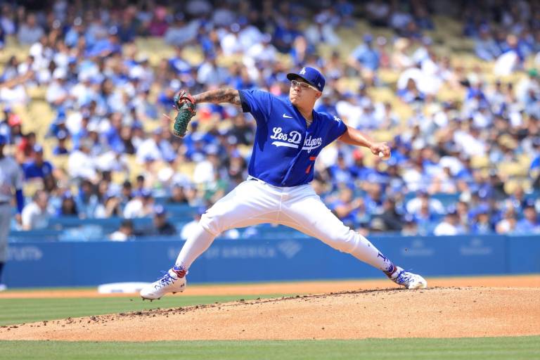 Julio Urías sufre ante Cachorros su primer revés de la campaña