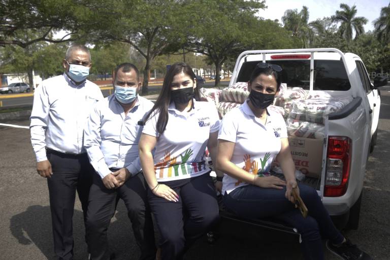 Se unen a Un día para compartir del Banco de Alimentos de Culiacán