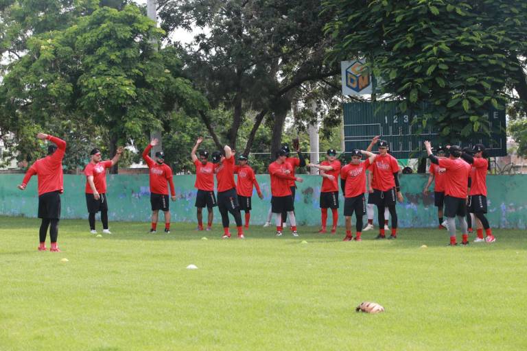 Abre Venados de Mazatlán semana de pretemporada en el Club Deportivo Muralla