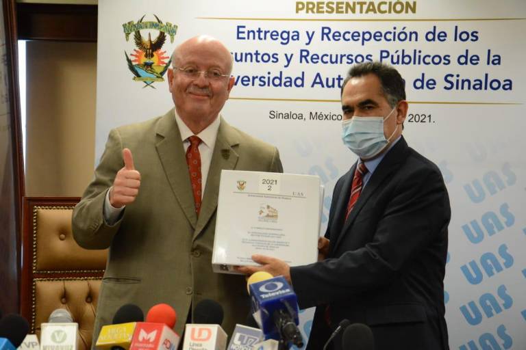 Comienza la transición en la Rectoría de la UAS; Guerra Liera le entrega a Madueña Molina información institucional