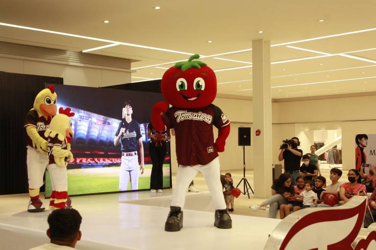 Tomateros de Culiacán presenta sus uniformes